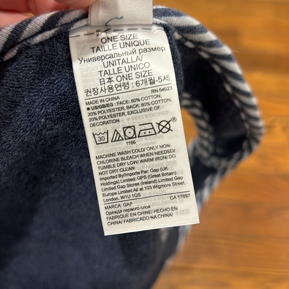 Baby GAP Brannan Bear Bib - Picture 4 of 4